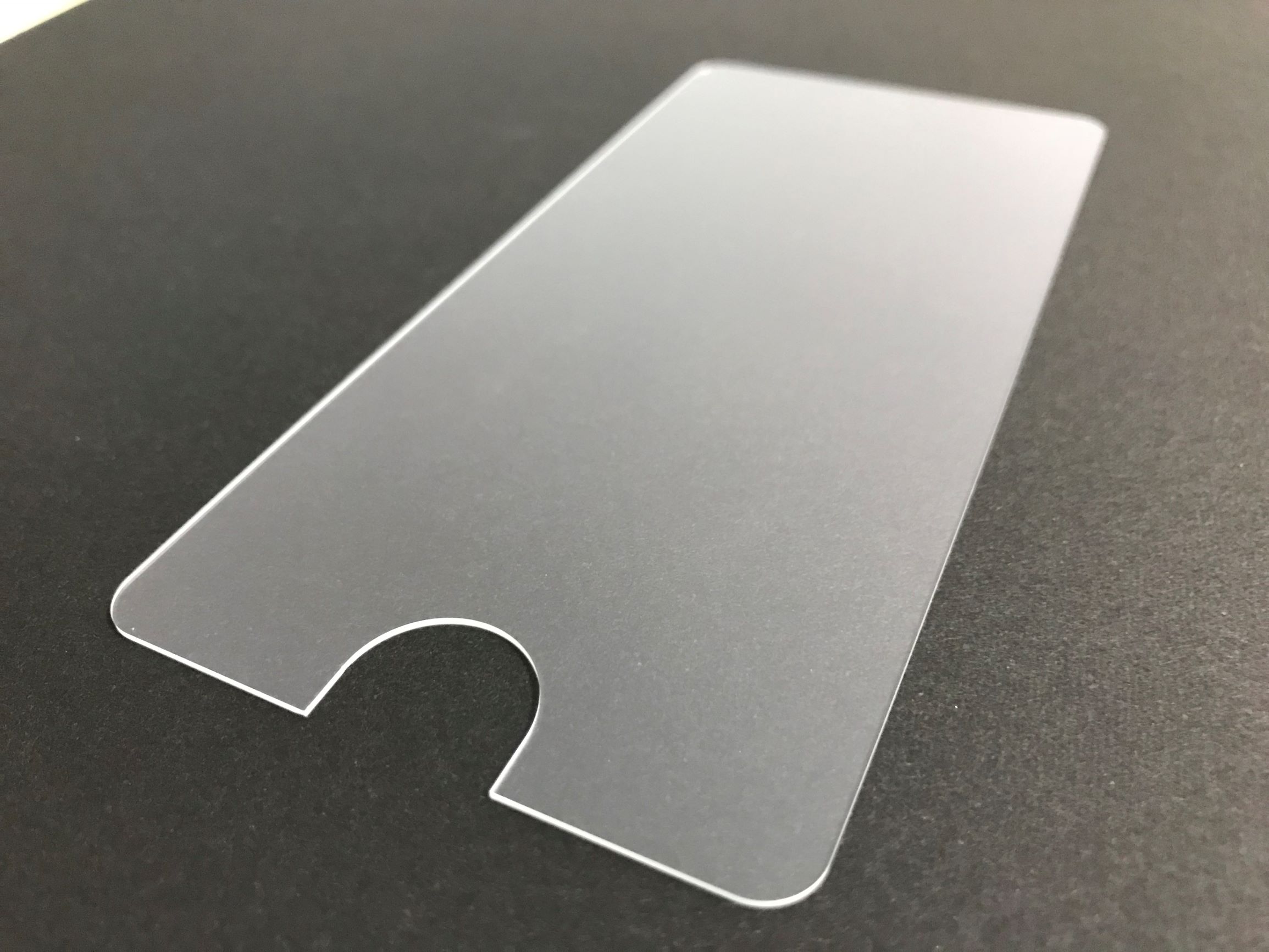 レーザー微細加工：化学強化ガラスの切断加工