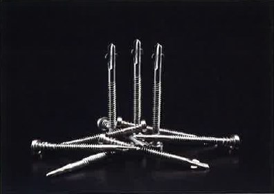 『デッキ用ねじ』