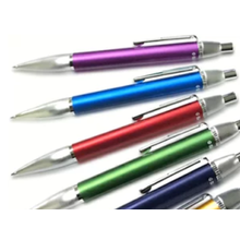 【ノベルティ】世界にただひとつの名入れボールペン