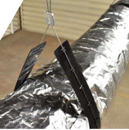 フレキシブルダクト簡単吊り工法_施工後の高さ調整もワンタッチ