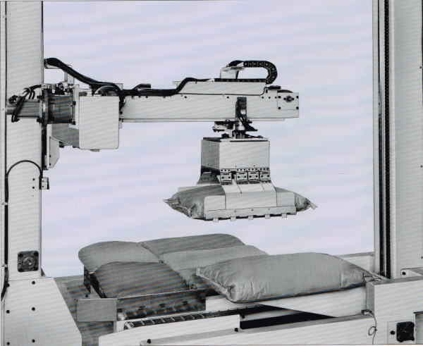高速パレタイザー・デパレタイザー＜超小型・省電力＞