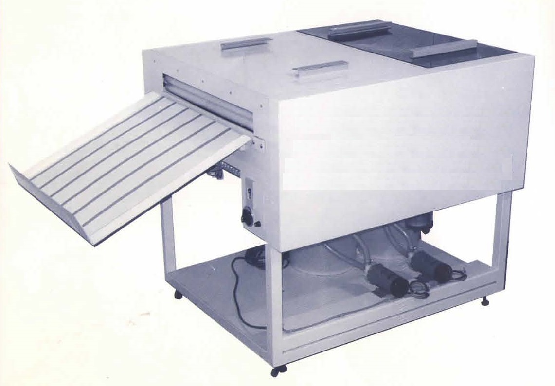 枚葉式　帯電防止洗浄装置