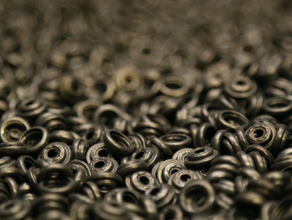 アルミ素材へバレル式メッキ一貫生産サービス