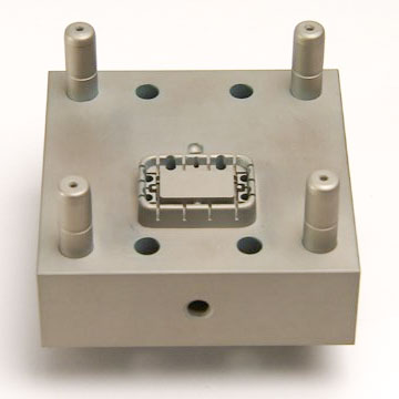 金型の離型性を向上させるコーティング技術