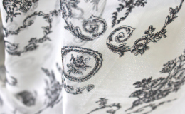 エンブロイダリー（刺繍）