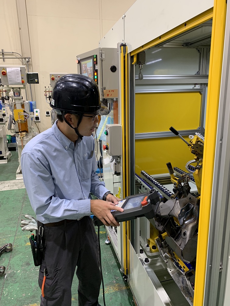 産業ロボットのティーチング【多分野で活躍】