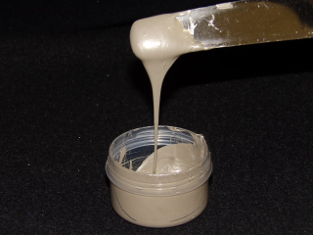 はんだの使えない場所に！高密着かつ低抵抗！導電性接着剤 