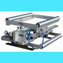 スパークや油圧漏れの心配なし！全エアー式蛇行修正装置