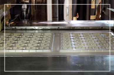 木型による真空成形の特長