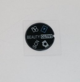 【抜き加工製品紹介】デジタルカメラのボタン