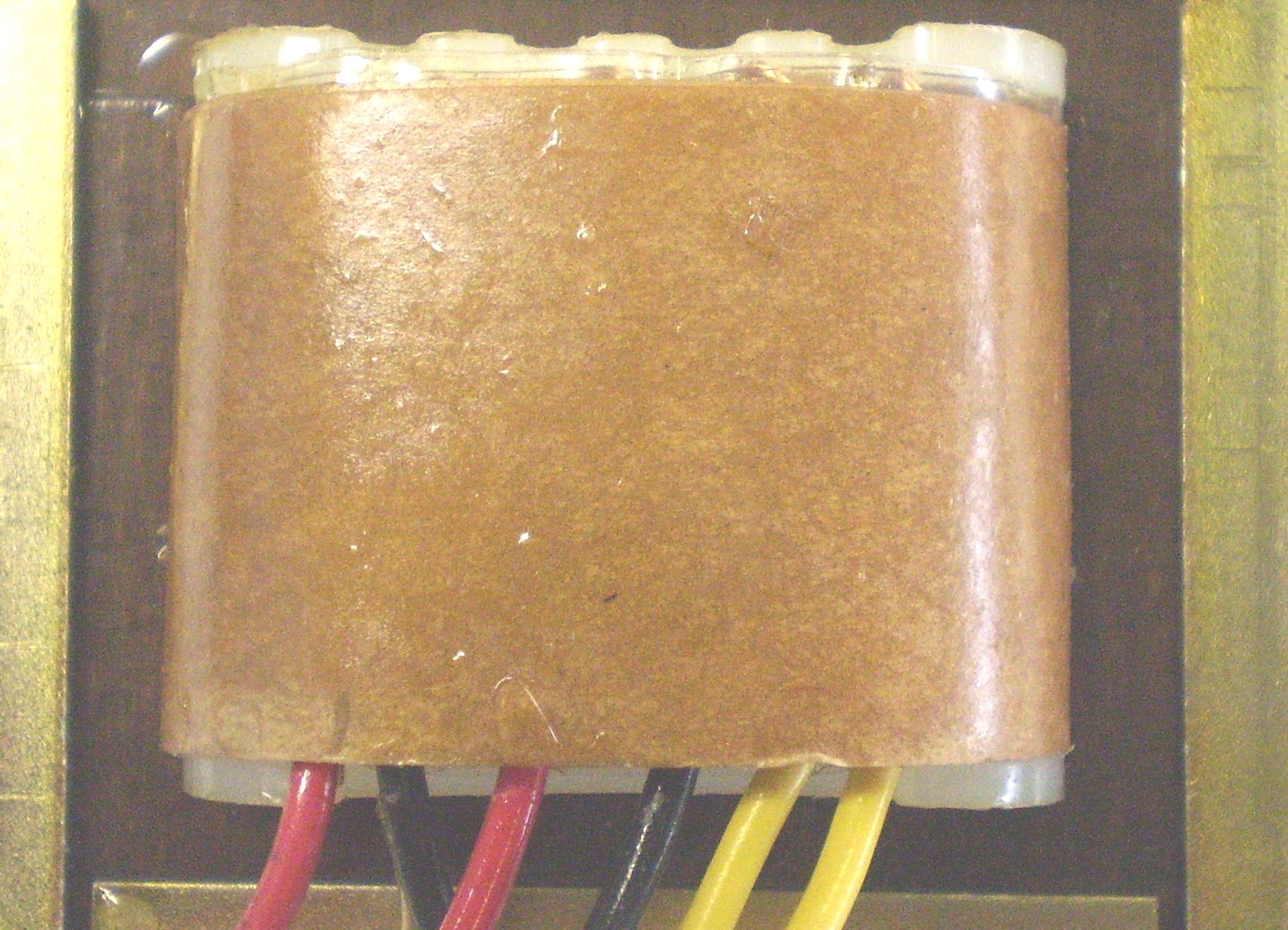 電源トランス　Lバンドタイプ