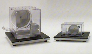 ダブルアクティビティーモニターシステム