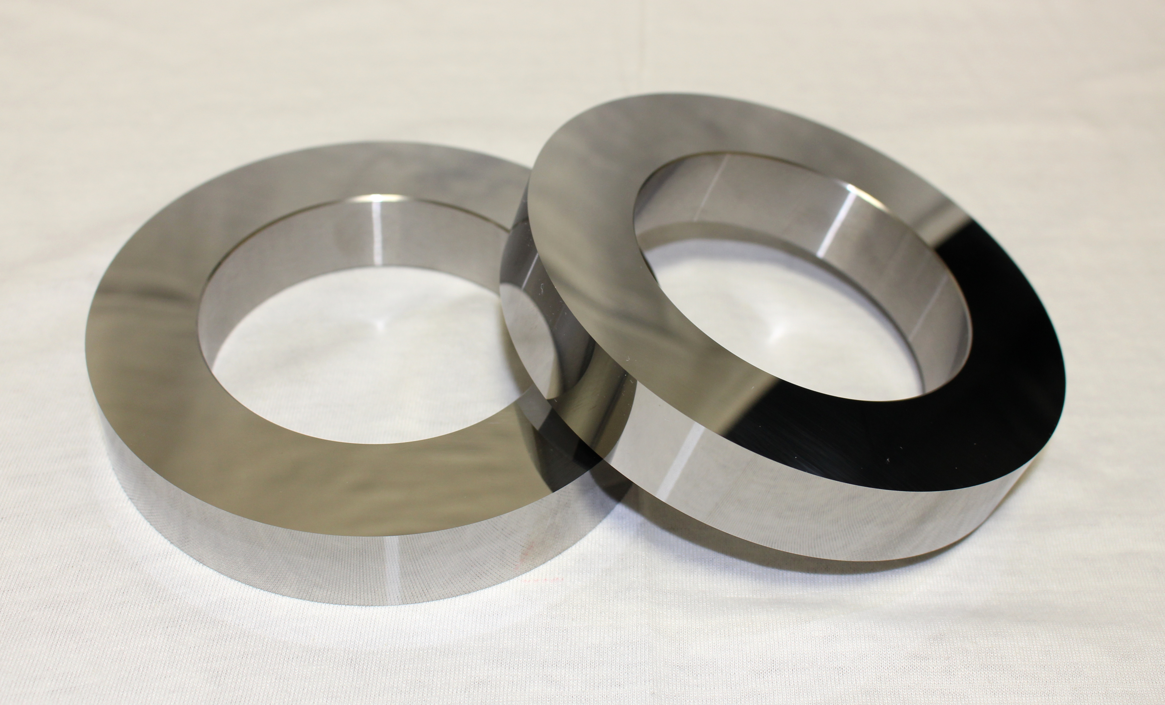 超硬スリッター、超硬刃物はお任せ下さい。（最適な材質からご提案)