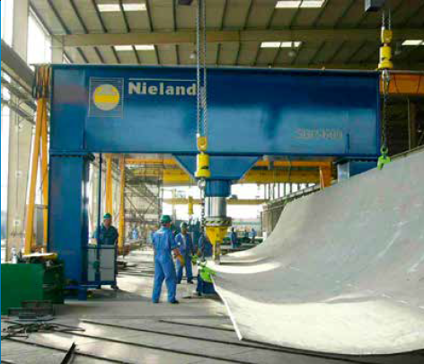 冷間プレス成型