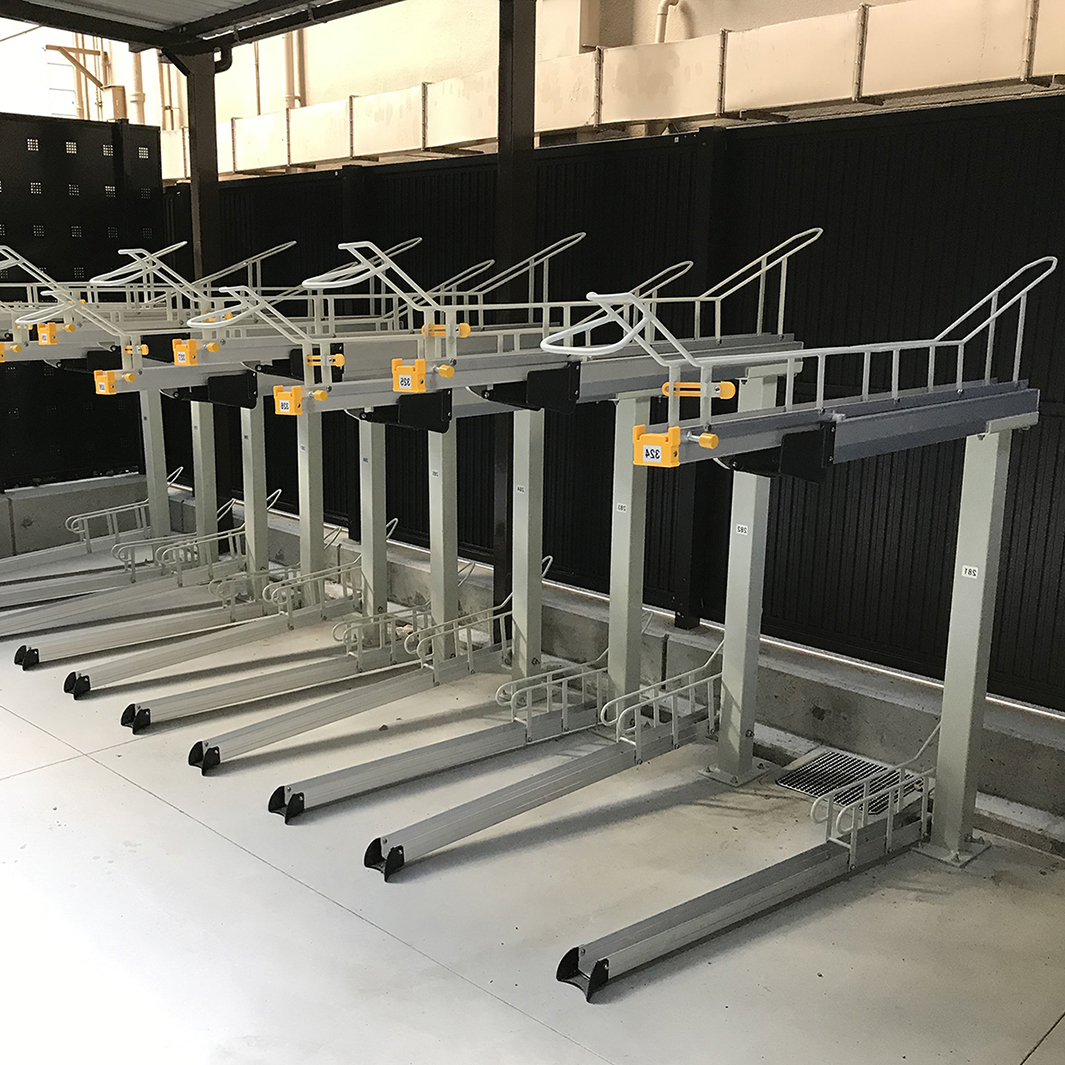 二階式サイクルラック 二段式駐輪機 | ワイエム工業｜階段すべり止め、手すり