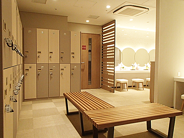 アルファ カスタムメイド木製ロッカー