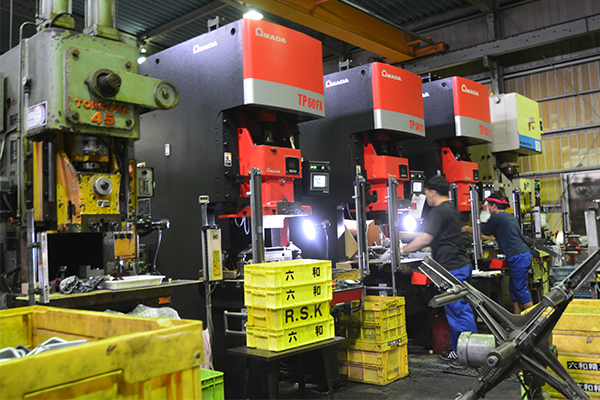 プラスチック部品　製造・加工サービス