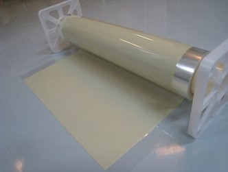 『絶縁接着シート』半導体パッケージの高集積化に貢献