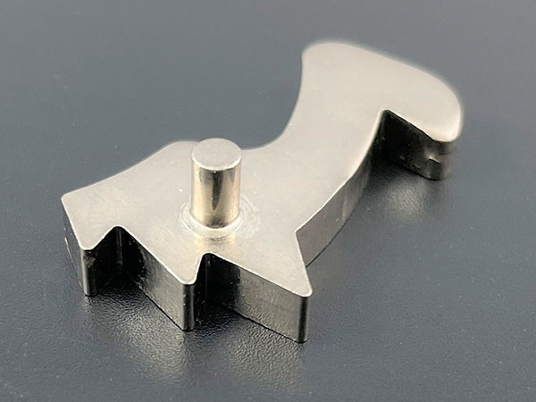 【技術提案事例】ファインブランキングから一般プレス加工への転換