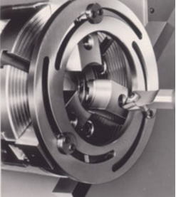 技術者のテマ・ヒマ省略を実現！『生爪成形ホルダーチャックメイト』