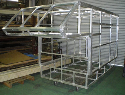 精密板金加工サービス