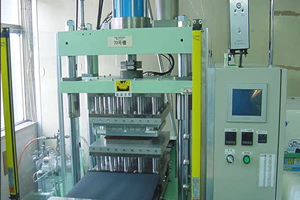 ラミネート加工サービス