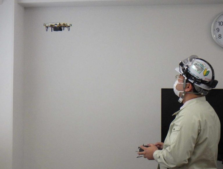 旧耐震建物点検のドローン活用事例｜高所作業車でも見れないエリアへ