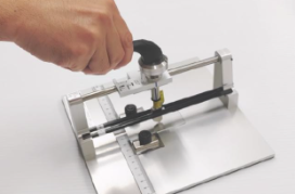 プレート切断装置『溝引っきぃ』