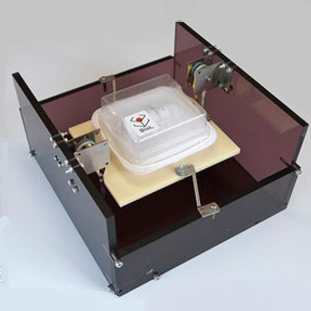 『細胞輸送容器・免震装置』