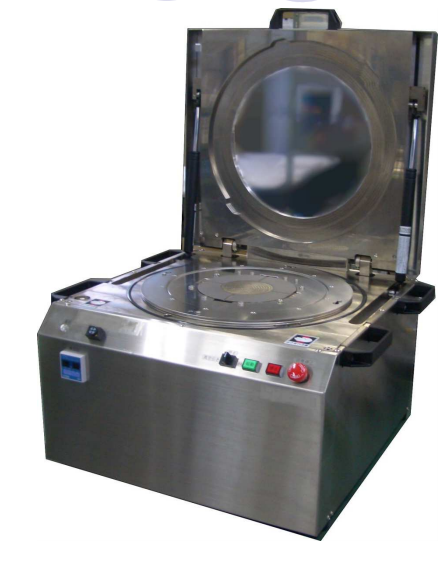 半導体関連設備開発 真空貼付装置のご紹介