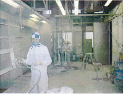 工業塗装　大型筐体の塗装