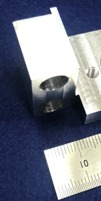 【品質向上で検査効率化】アルミ 切削加工 医療機器部品 公差