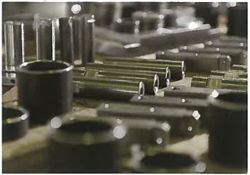 産業用設備機械　設計・製作サービス