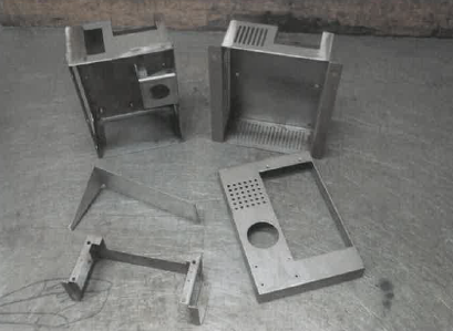 精密板金加工サービス