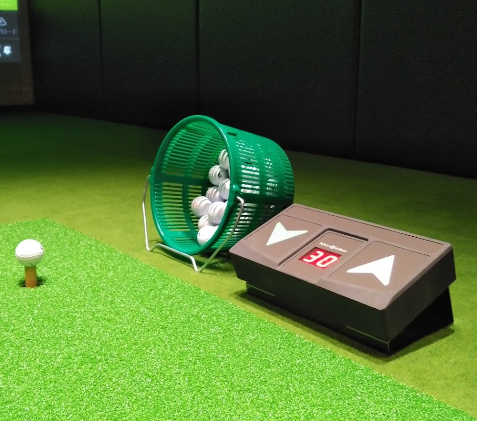 インドアゴルフ用ティーアップ機『falcon R indoor』