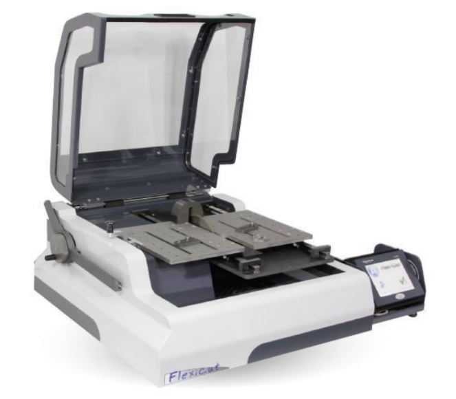 小型試料切断機『FLEXICUT』