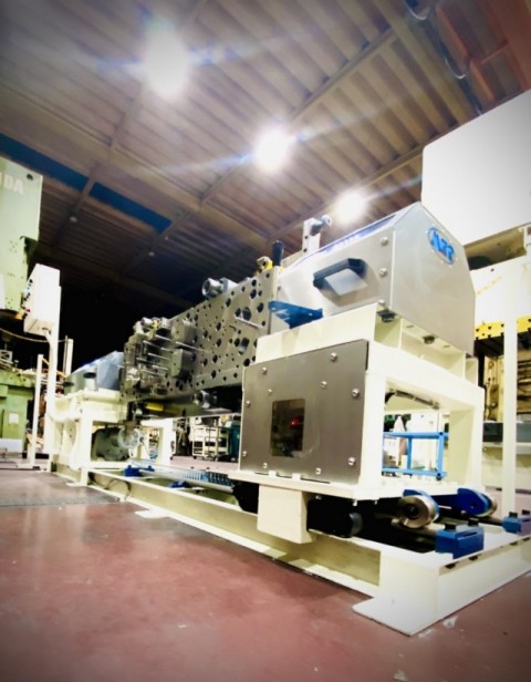 金型反転機『反転くん』