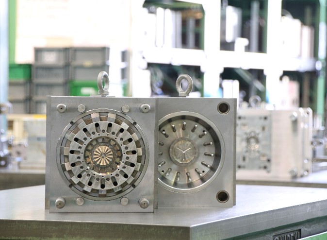 【プラ型】製品実現への最短距離　流動解析から小ロット量産まで