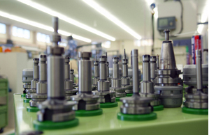 金型　設計サービス