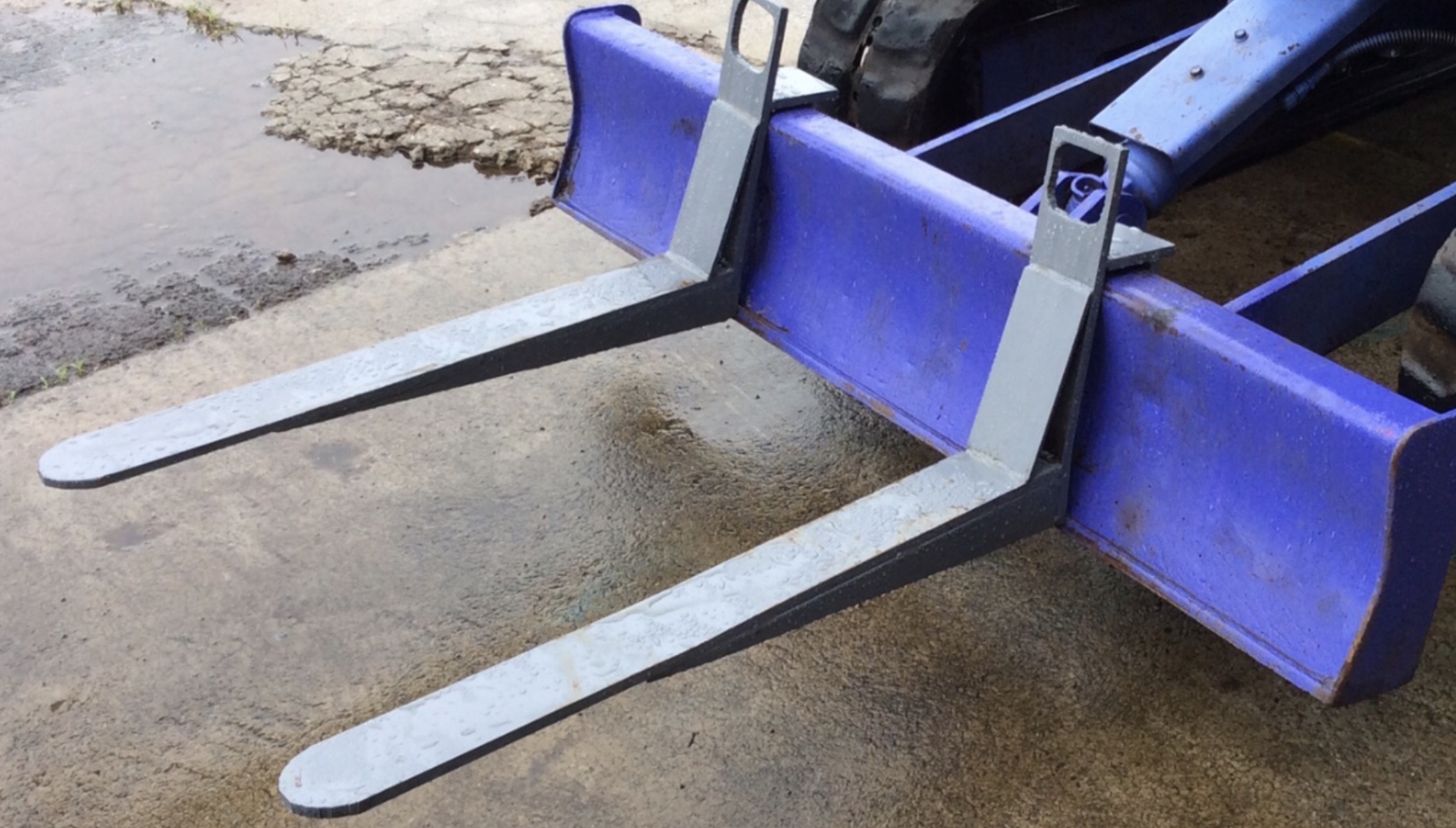 オーダーメイドアタッチメント『リフトフォーク』