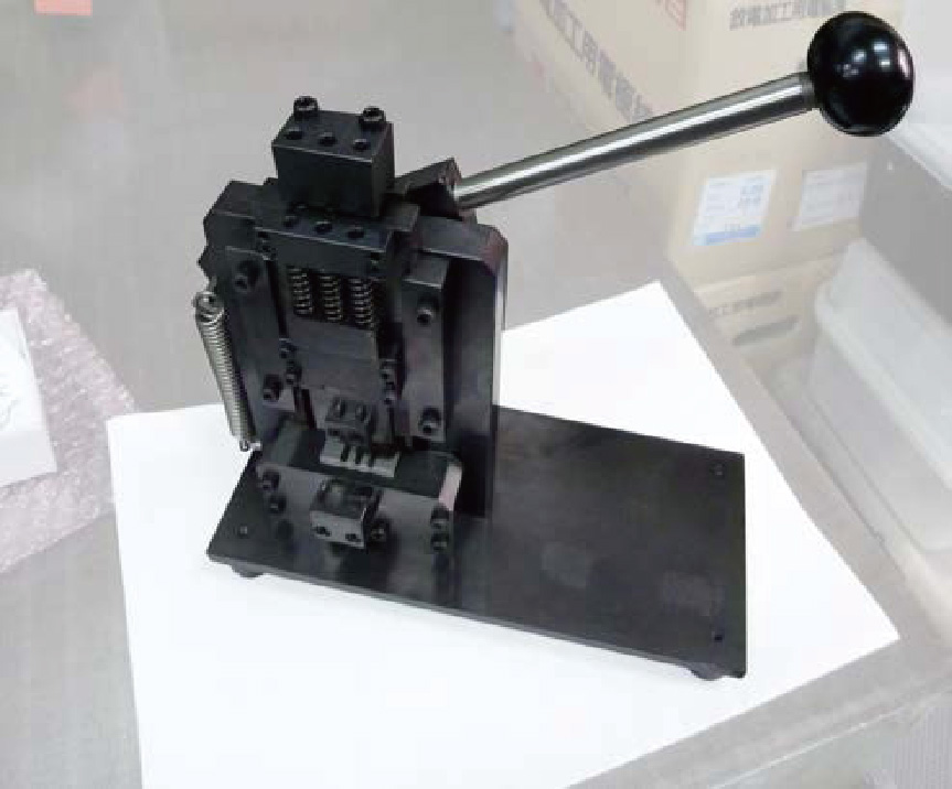 ハンドフォーミングマシーン『HFMシリーズ』