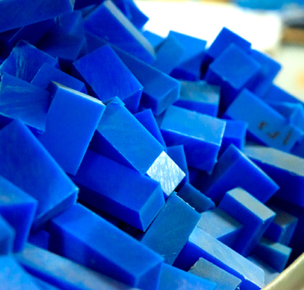 エス・ティ・プラスチック株式会社　樹脂加工・材料販売事業のご紹介