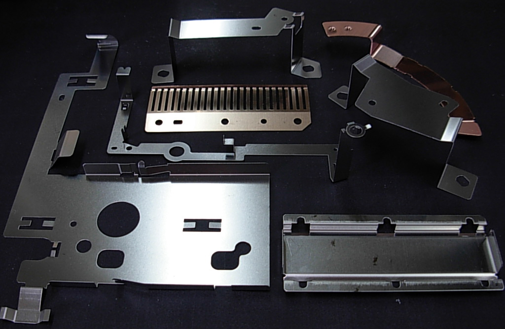 プレス加工サービス