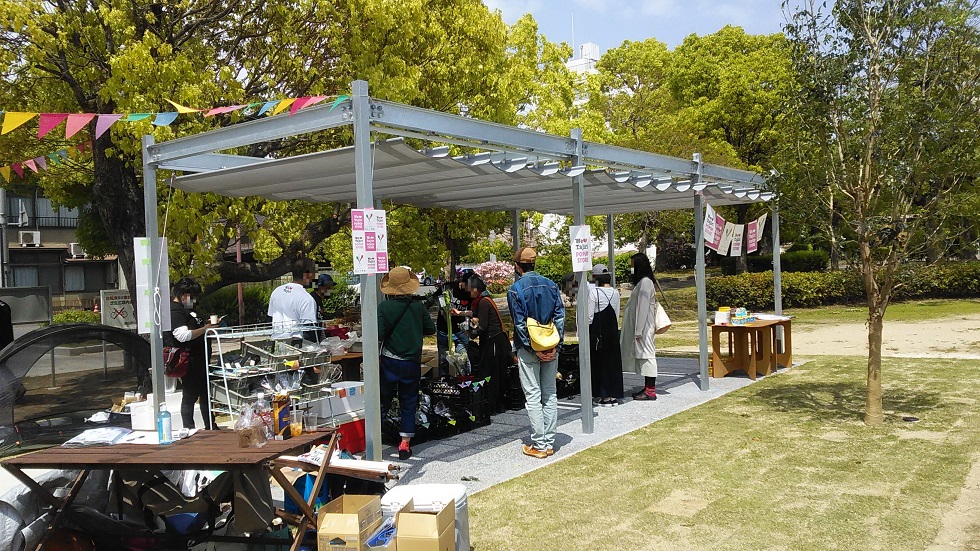 公園イベントスペースの日除け・雨除け　施工事例