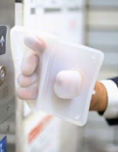 感染症対策用携帯手袋『触れんズ』