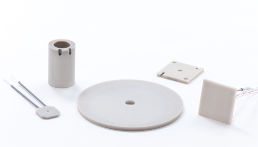 窒化アルミ製セラミックヒータ