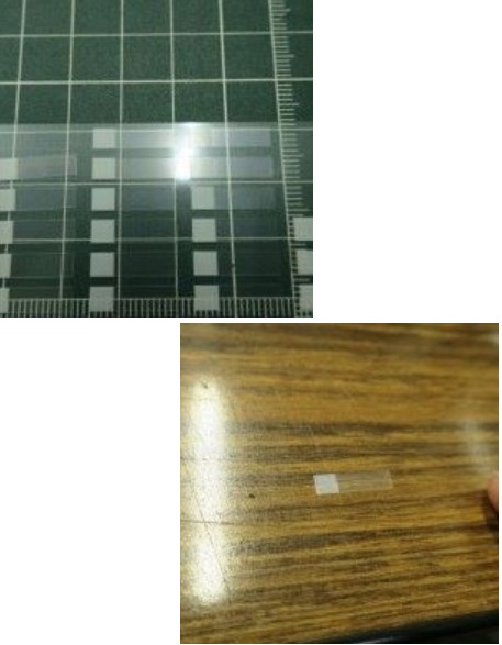 『つまみ付き両面テープ』