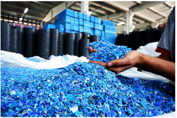 プラスチック原料