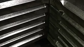金属プレス　厚板加工サービス