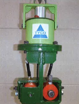 小型電気炉用築炉装置『チクロスター』